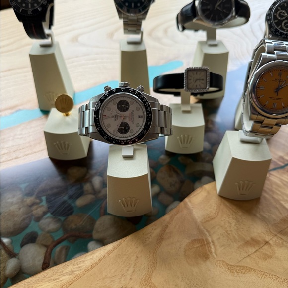 Rolex Cream Display Stands Set of eight with C-clips - Picture 3 of 9